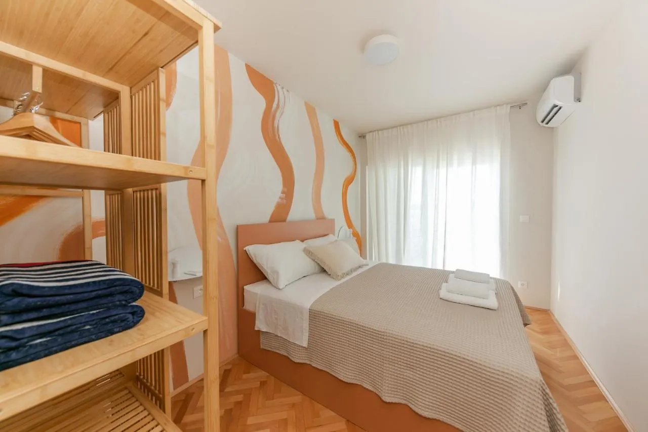 Apartments Sea Trogir 0*,